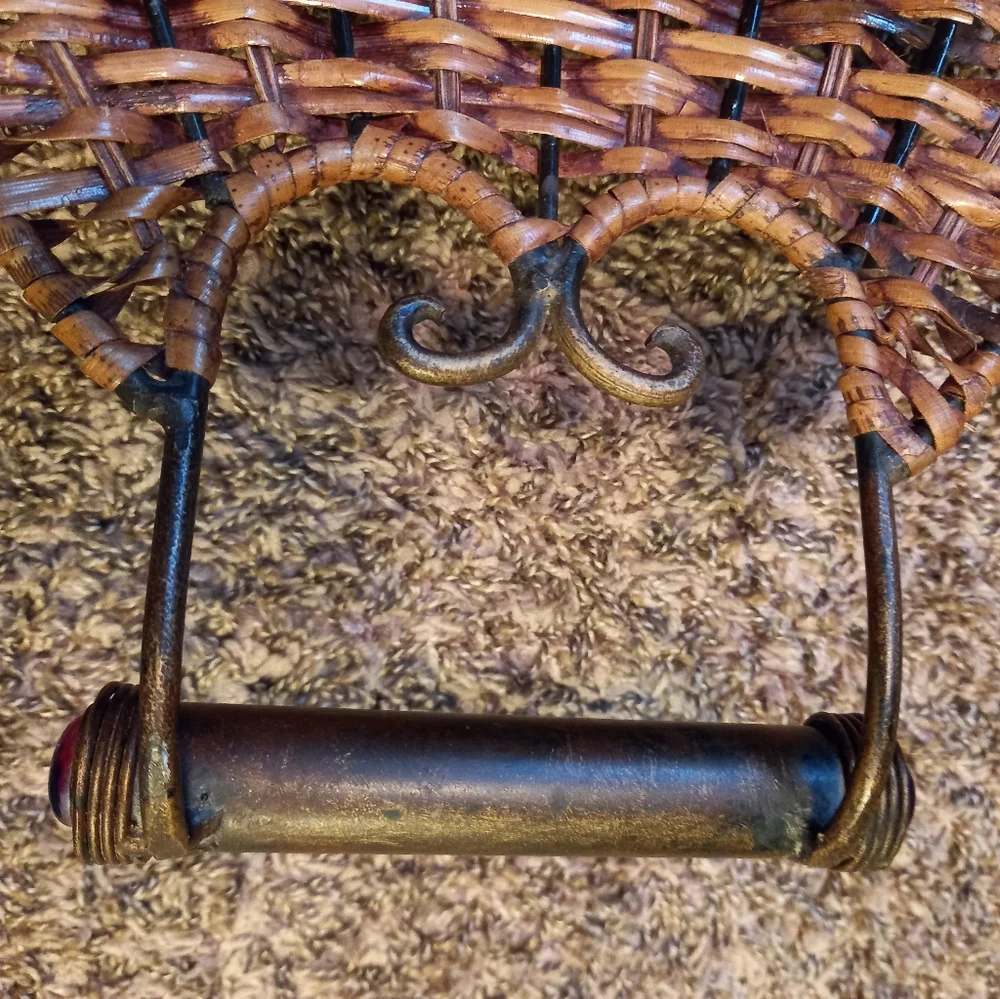 Vintage Metal & Woven Grass Basket - Picture 6 of 7